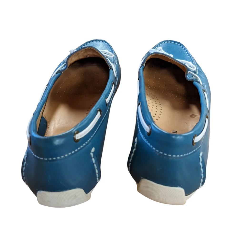 L.L. Bean Turquoise Teal Green Leather Slip On Boat Shoes Moccasins Size… - Picture 2 of 10